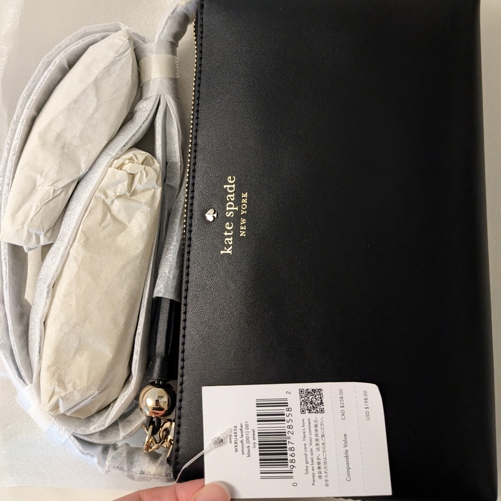 NWT Ivy Street Amy Crossbody black color